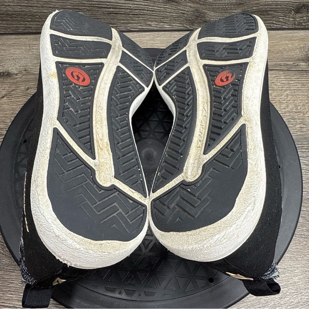 Altra Vali Men’s Size 9.5 Knit Road Running Sneakers Shoes Black/Gray AFW1884A - Picture 5 of 10